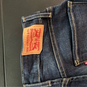 Levi’s 721 High Rise Skinny jeans